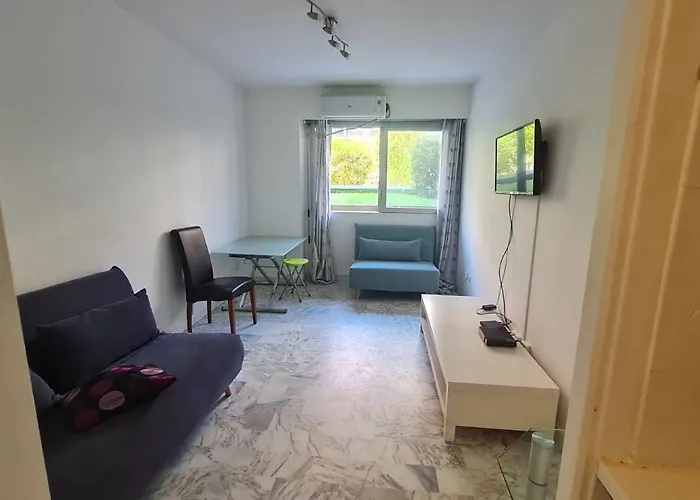 Petit Promenade Des דירה